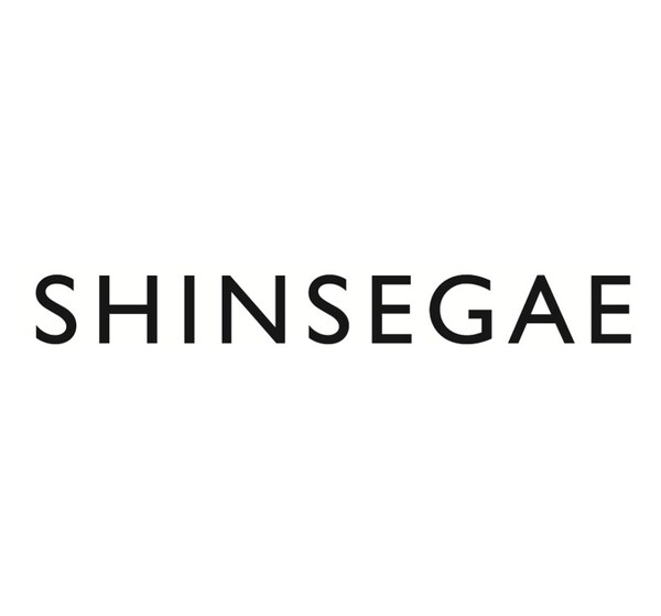 Shinsegae spreads Christmas magic to the world with a new global landmark 'Shinsegae Square'