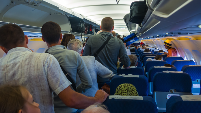'Aisle lice' is latest air travel annoyance to spark social media debate