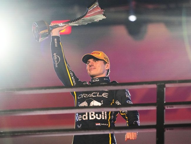 Oscar Piastri’s championship hopes take hammer blow as Max Verstappen wins in Las Vegas