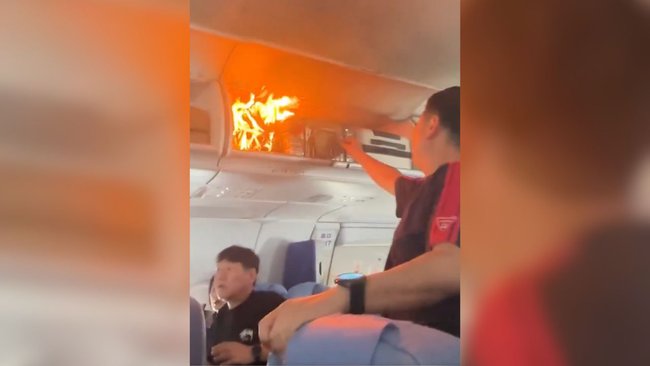 Qantas, Virgin move to ban power bank use on flights welcomed by aviation safety expert