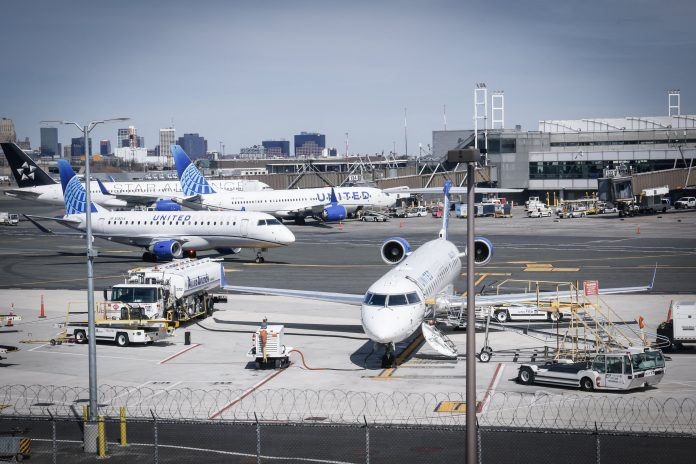 Airlines urge Trump administration not to curb international flights in feud over 'sanctuary cities'