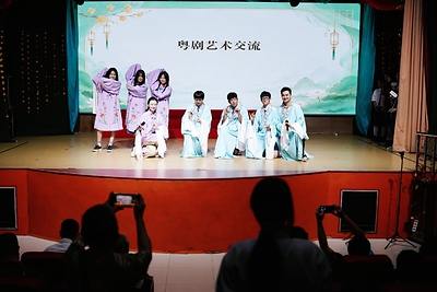Guangfu cultural exchange event stages performances in Indonesia