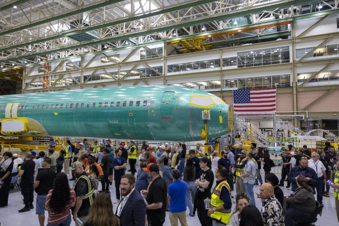 United's next decision: What to do with all those Boeing 737 Max 10 seats it ordered years ago