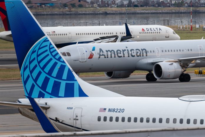 Airlines waive change fees ahead of nor'easter as flight disruptions trickle in